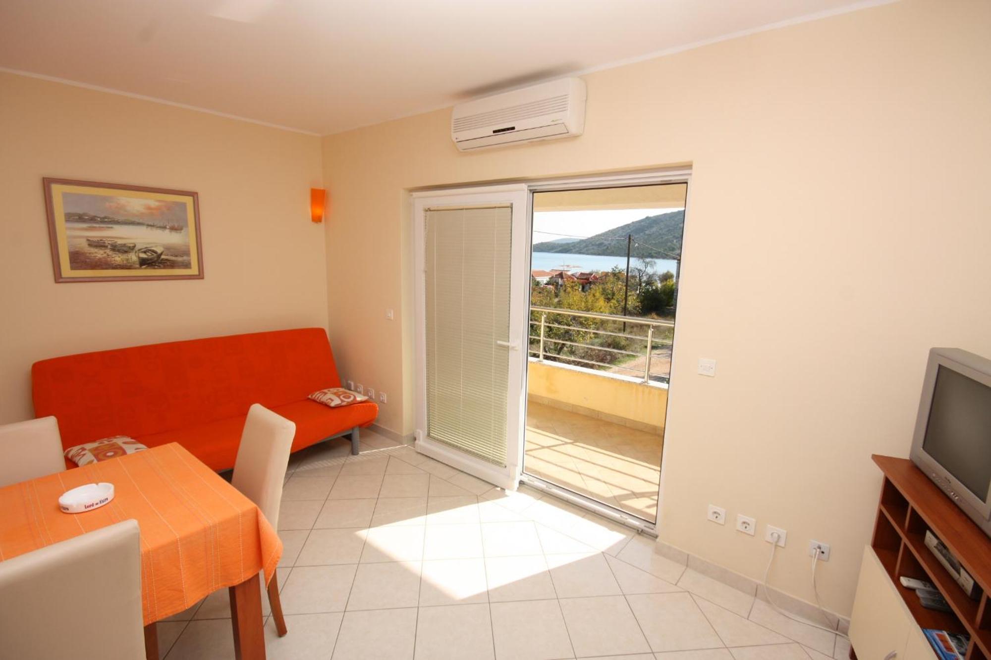 Apartments By The Sea Vinisce, Trogir - 5229 Oda fotoğraf