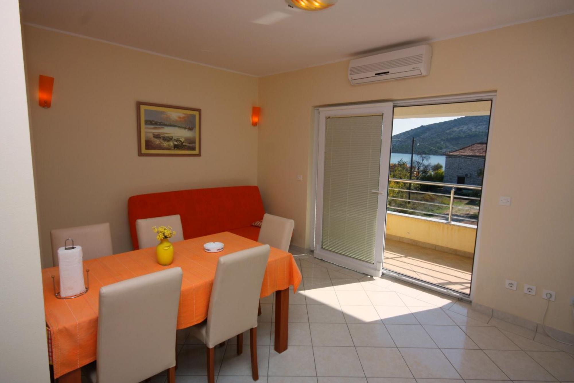 Apartments By The Sea Vinisce, Trogir - 5229 Oda fotoğraf